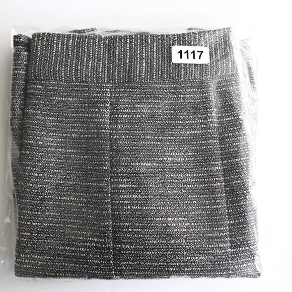 BANANA REPUBLIC Gray Metallic Skirt - Size 0 - Picture 7 of 7